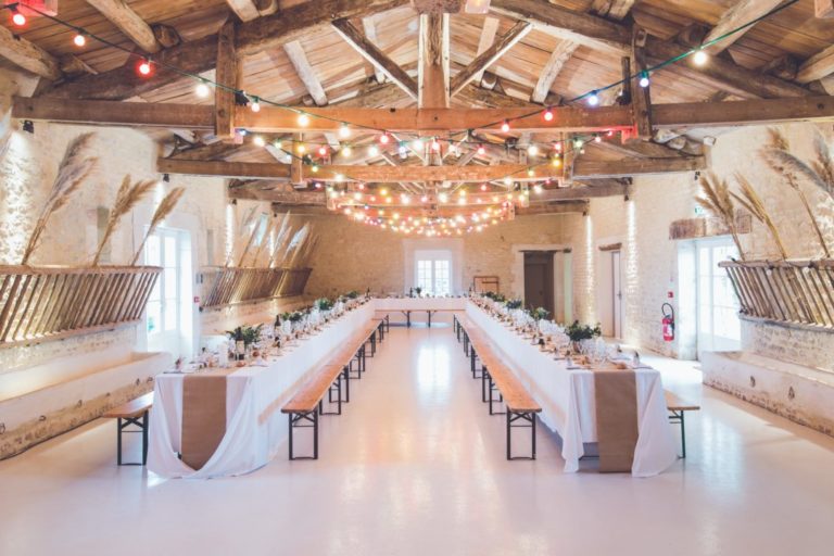 Banquet-hall-modern-wedding